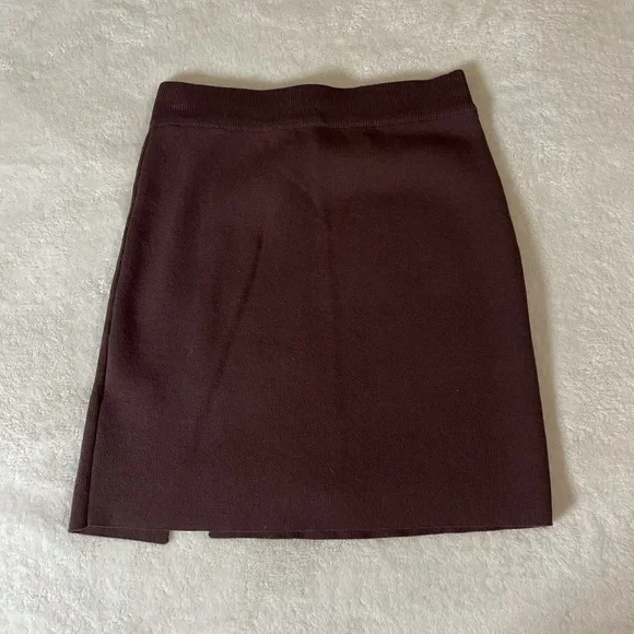 Lioness mini skirt - Picture 3 of 4